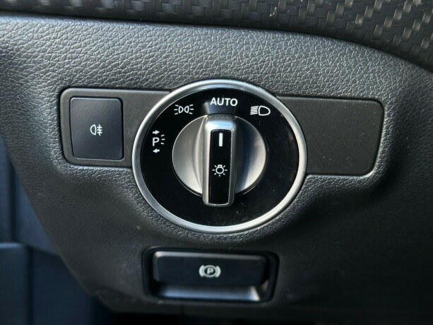 mercedes-benz-a180-bensin-2016-big-30