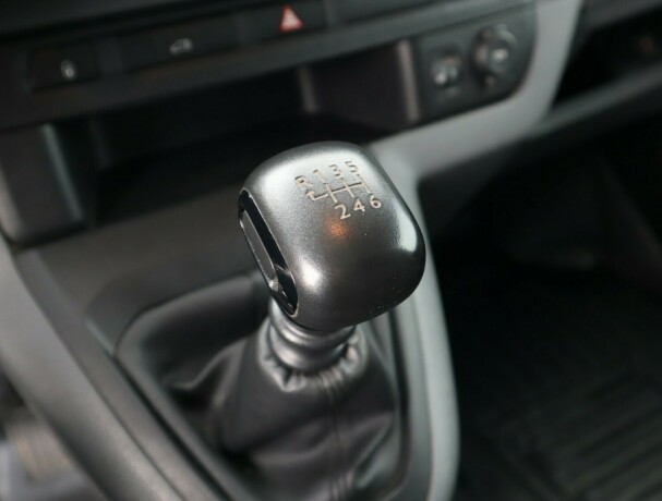 toyota-proace-diesel-2018-big-12