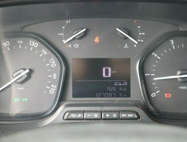toyota-proace-diesel-2018-big-23
