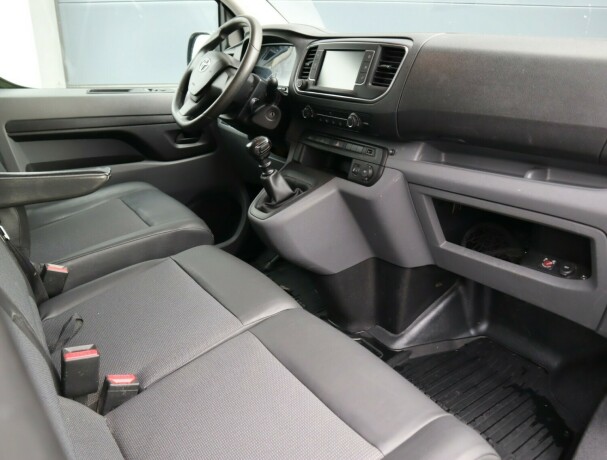 toyota-proace-diesel-2018-big-10