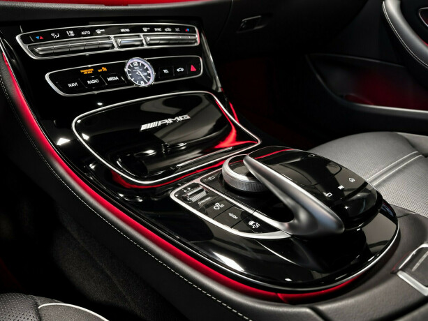 mercedes-benz-e63-bensin-2018-big-15