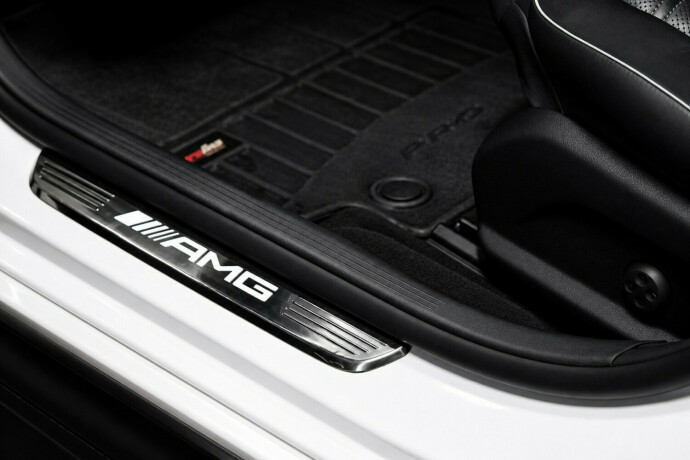 mercedes-benz-e63-bensin-2018-big-24