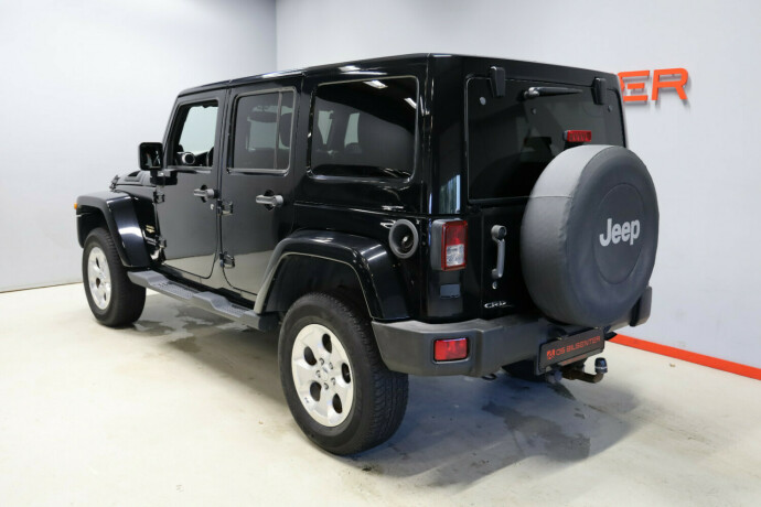 jeep-wrangler-diesel-2013-big-2