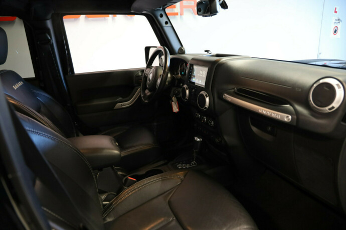 jeep-wrangler-diesel-2013-big-8