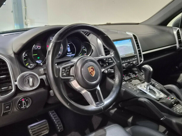 porsche-cayenne-s-elektrisitetbensin-2016-big-18