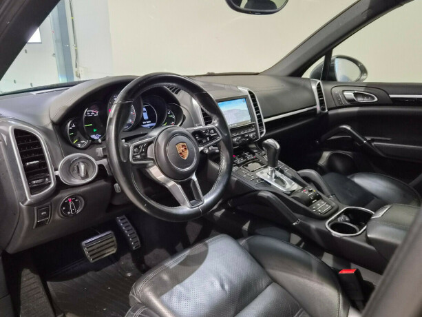 porsche-cayenne-s-elektrisitetbensin-2016-big-17