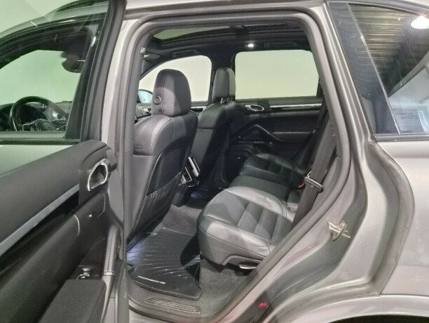 porsche-cayenne-s-elektrisitetbensin-2016-big-35