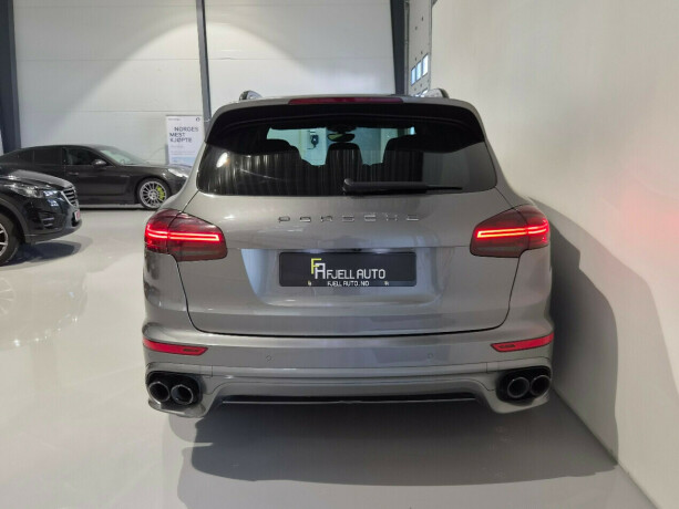porsche-cayenne-s-elektrisitetbensin-2016-big-9