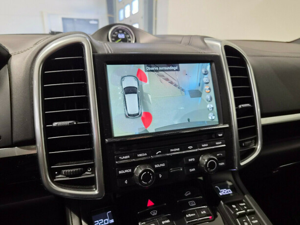 porsche-cayenne-s-elektrisitetbensin-2016-big-24