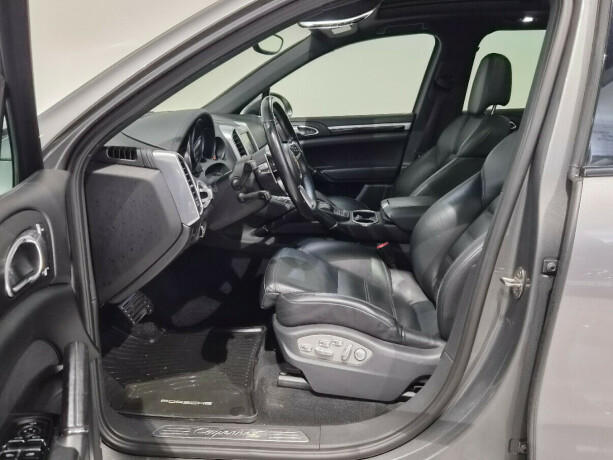 porsche-cayenne-s-elektrisitetbensin-2016-big-16