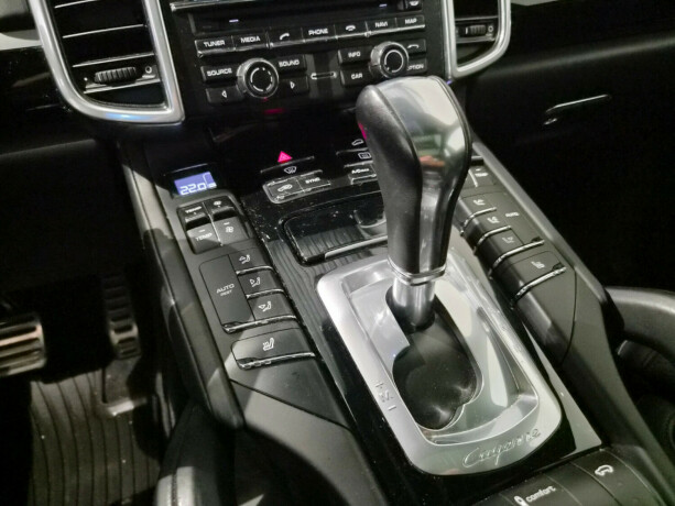 porsche-cayenne-s-elektrisitetbensin-2016-big-28