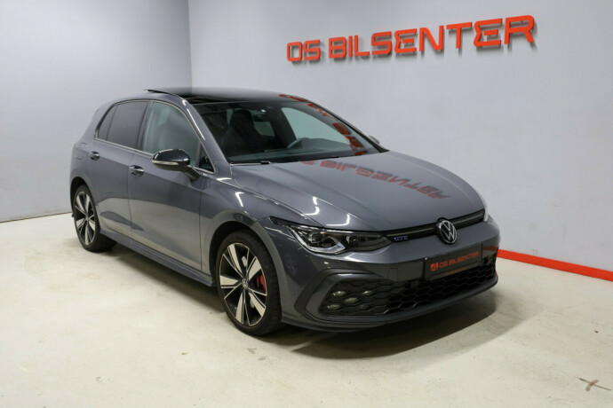 volkswagen-golf-viii-elektrisitetbensin-2022-big-0