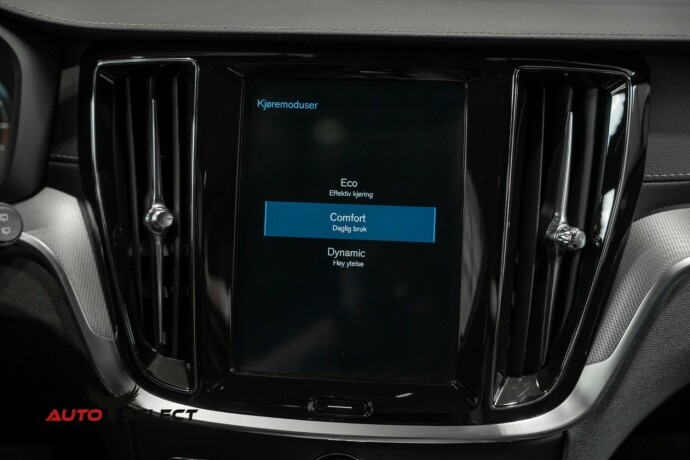 volvo-v60-diesel-2019-big-41