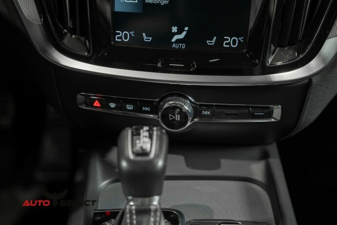 volvo-v60-diesel-2019-big-38