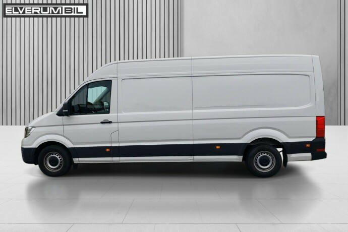 volkswagen-crafter-diesel-2025-big-3