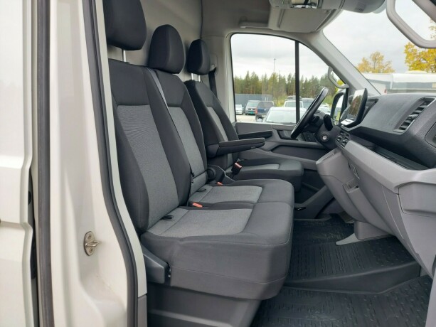 volkswagen-crafter-diesel-2025-big-24