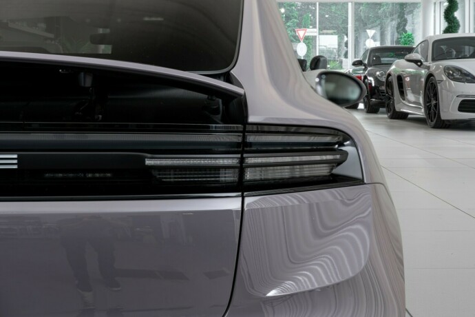 porsche-macan-4-elektrisitet-2024-big-10