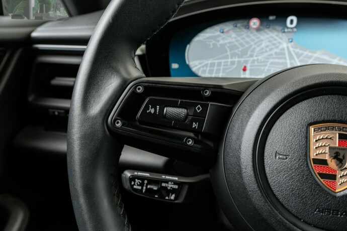 porsche-macan-4-elektrisitet-2024-big-18