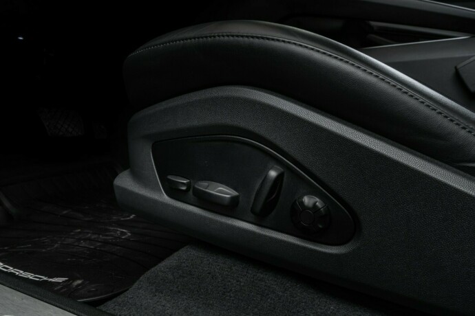 porsche-macan-4-elektrisitet-2024-big-37