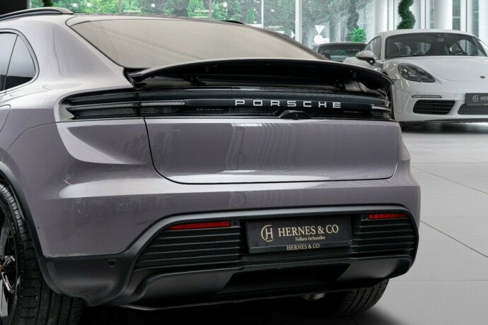 porsche-macan-4-elektrisitet-2024-big-5