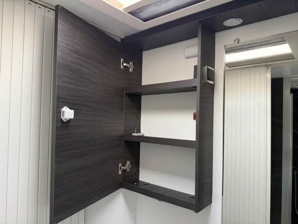benimar-mileo-296-queensbed-senkeseng-truma-6eh-trefri-kan-leveres-p229-b-f248rerkort-diesel-2022-big-49