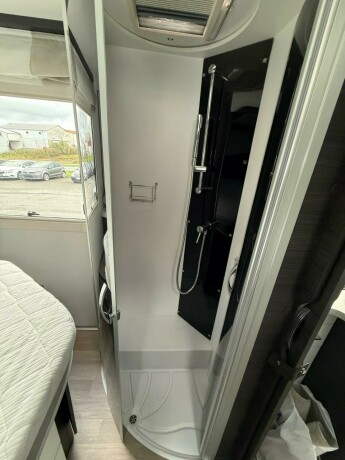 benimar-mileo-296-queensbed-senkeseng-truma-6eh-trefri-kan-leveres-p229-b-f248rerkort-diesel-2022-big-52