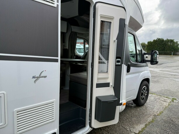 benimar-mileo-296-queensbed-senkeseng-truma-6eh-trefri-kan-leveres-p229-b-f248rerkort-diesel-2022-big-69