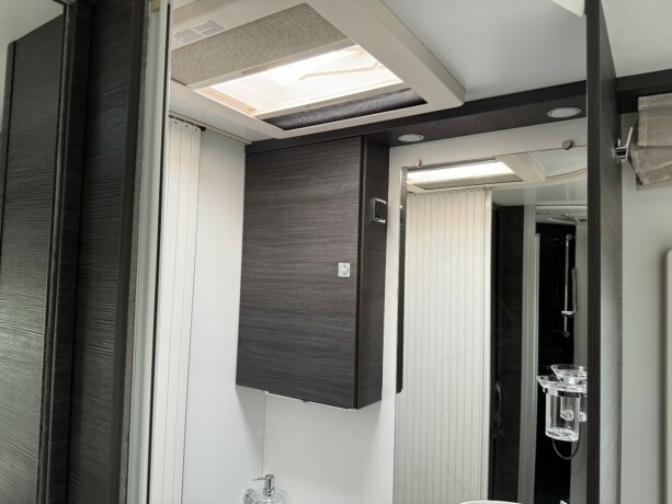 benimar-mileo-296-queensbed-senkeseng-truma-6eh-trefri-kan-leveres-p229-b-f248rerkort-diesel-2022-big-48