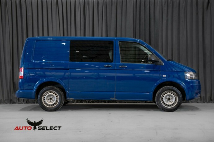 volkswagen-transporter-diesel-2010-big-10