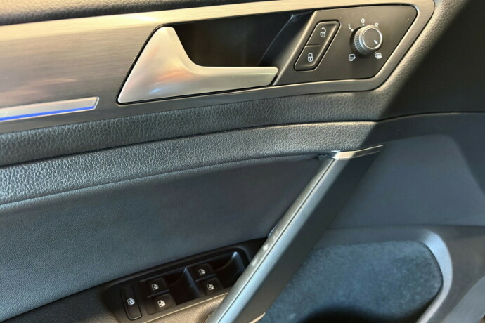 volkswagen-e-golf-vii-elektrisitet-2019-big-25