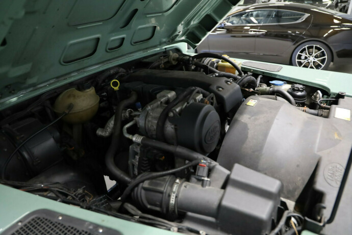 land-rover-defender-110-diesel-2007-big-15