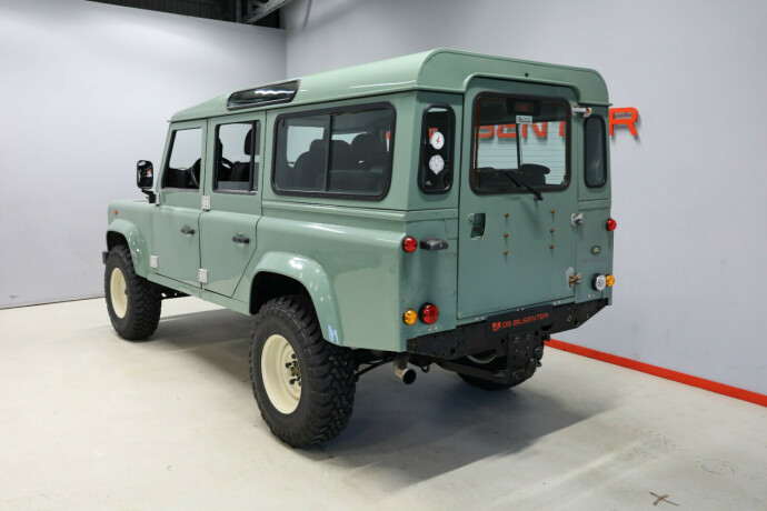 land-rover-defender-110-diesel-2007-big-4