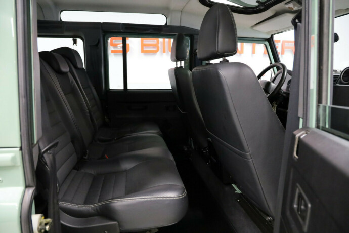 land-rover-defender-110-diesel-2007-big-12