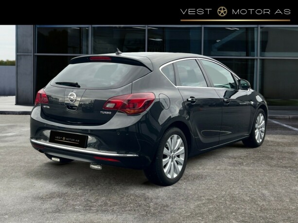 opel-astra-bensin-2013-big-7