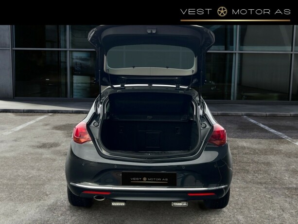 opel-astra-bensin-2013-big-6
