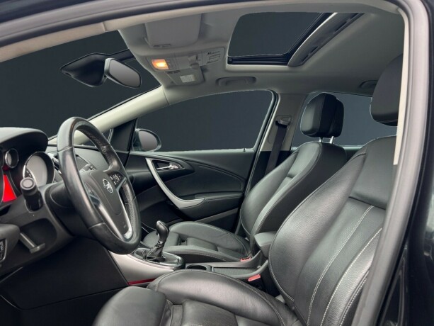 opel-astra-bensin-2013-big-8