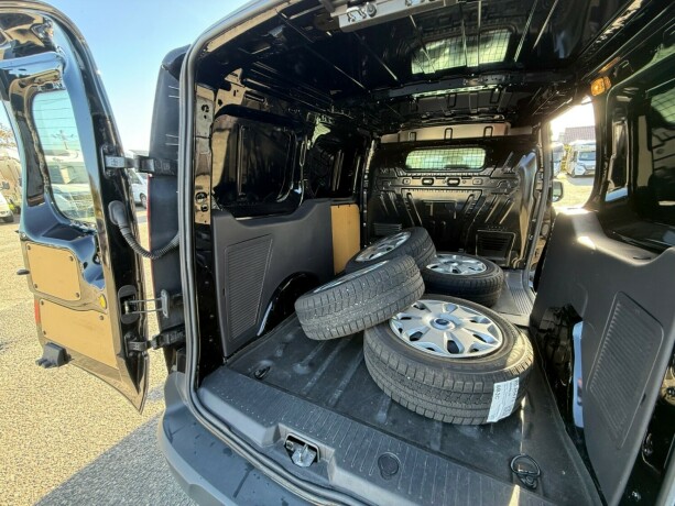 ford-transit-connect-diesel-2017-big-13