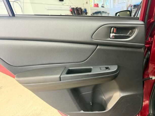 subaru-xv-bensin-2012-big-29