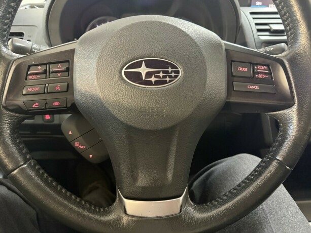 subaru-xv-bensin-2012-big-16
