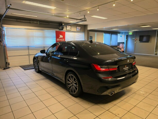 bmw-330e-plug-in-petrol-2020-big-6