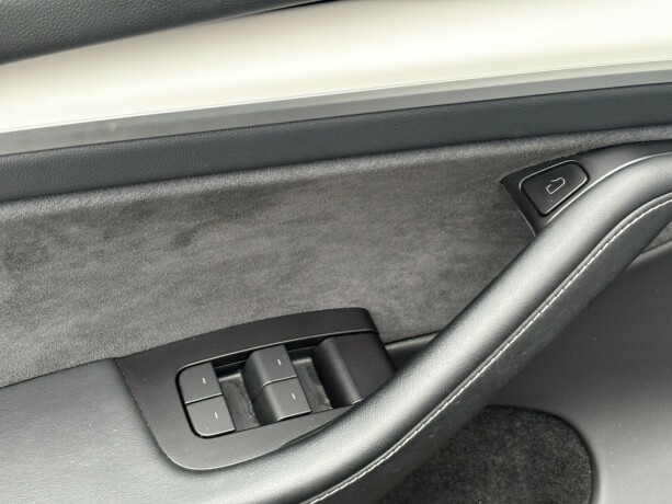 tesla-model-y-elektrisitet-2023-big-14
