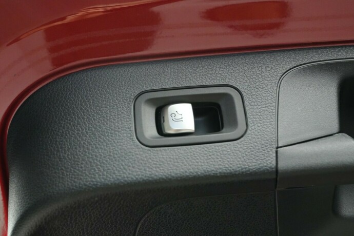 mercedes-benz-eqc400-elektrisitet-2021-big-19