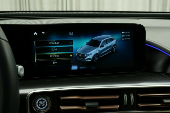 mercedes-benz-eqc400-elektrisitet-2021-big-45