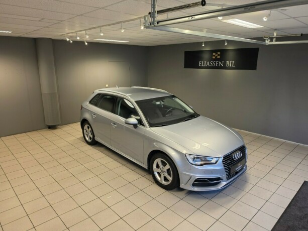 audi-a3-plug-in-petrol-2016-big-1
