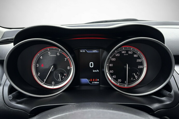 suzuki-swift-elektrisitetbensin-2022-big-14