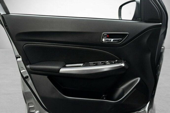 suzuki-swift-elektrisitetbensin-2022-big-11
