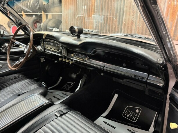 ford-falcon-bensin-1963-big-27
