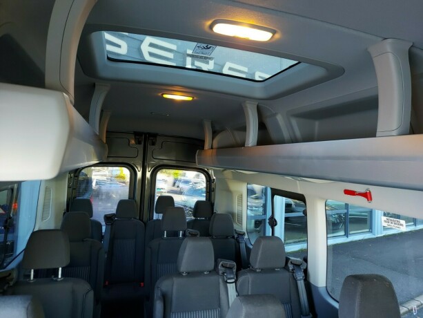 ford-transit-diesel-2017-big-34