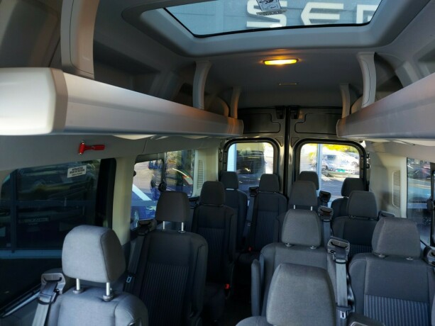 ford-transit-diesel-2017-big-36