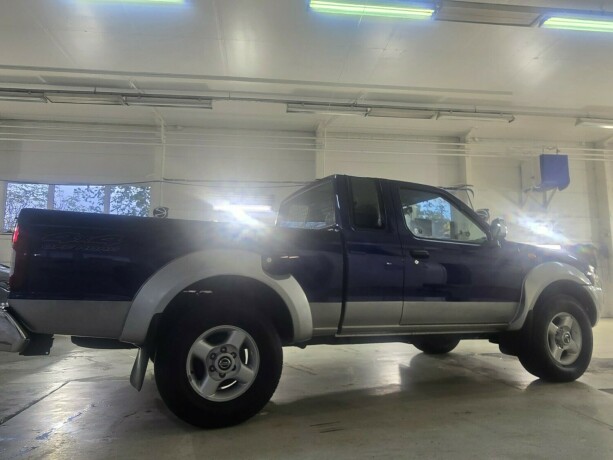 nissan-king-cab-diesel-2003-big-9